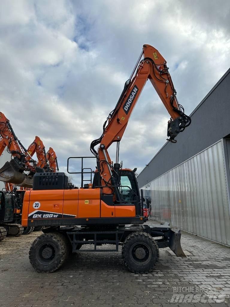Doosan DX 190 W-7 Pyöräkaivukoneet