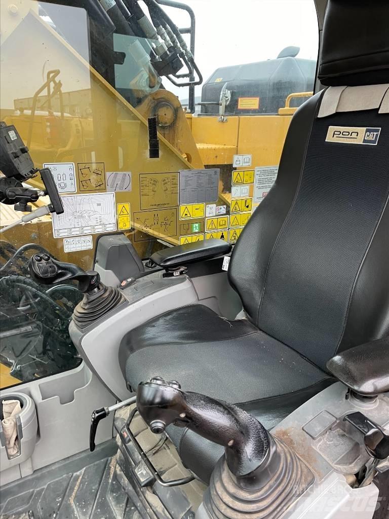 CAT 325F Telakaivukoneet