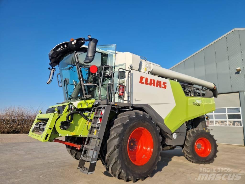 CLAAS Trion 750 Leikkuupuimurit