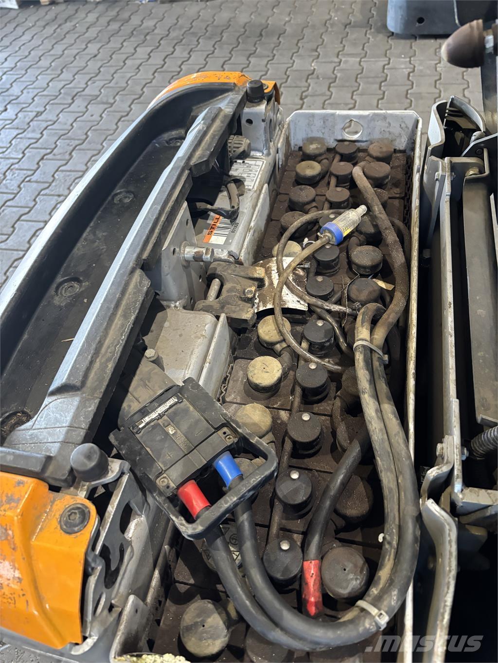 Still OPX 20 Matalakeräilytrukit