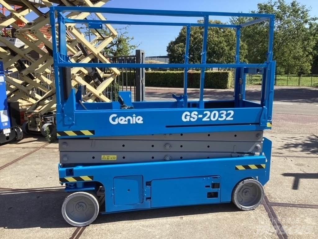 Genie GS2032 Saksilavat
