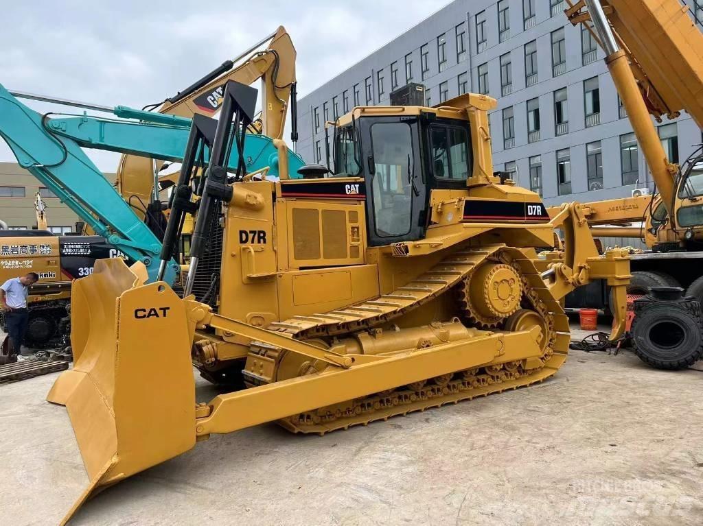 CAT D 7 R Telaketjupuskutraktorit