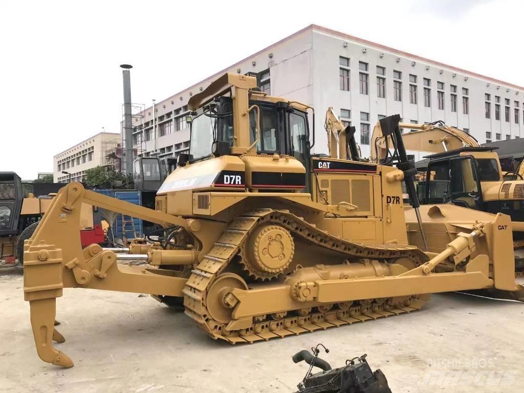 CAT D 7 R Telaketjupuskutraktorit