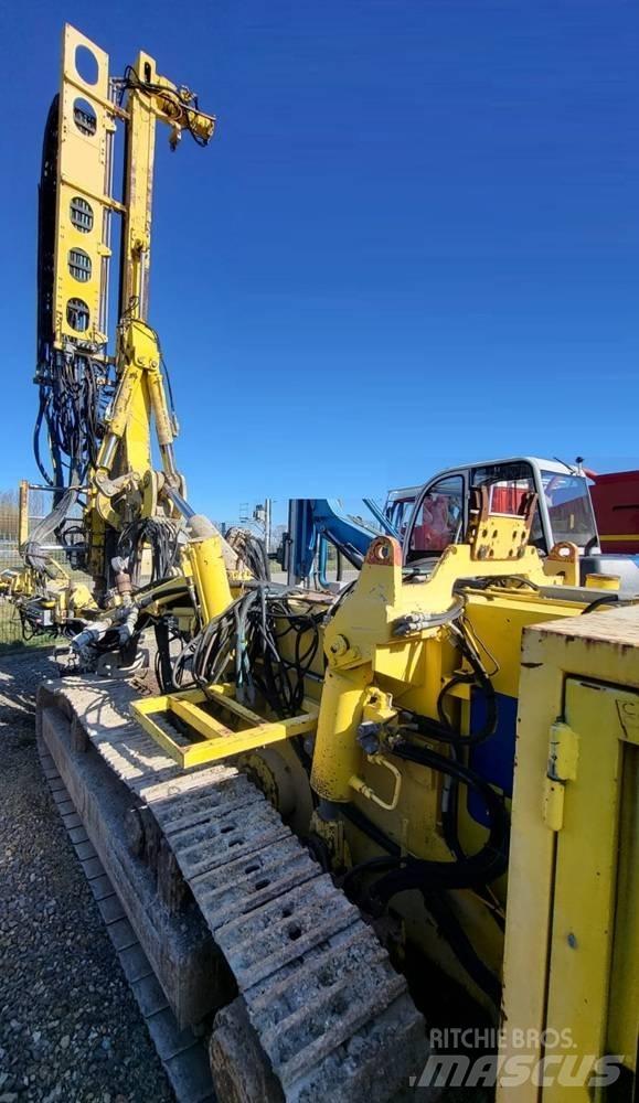 Klemm KR806-3D Paalutuskoneet