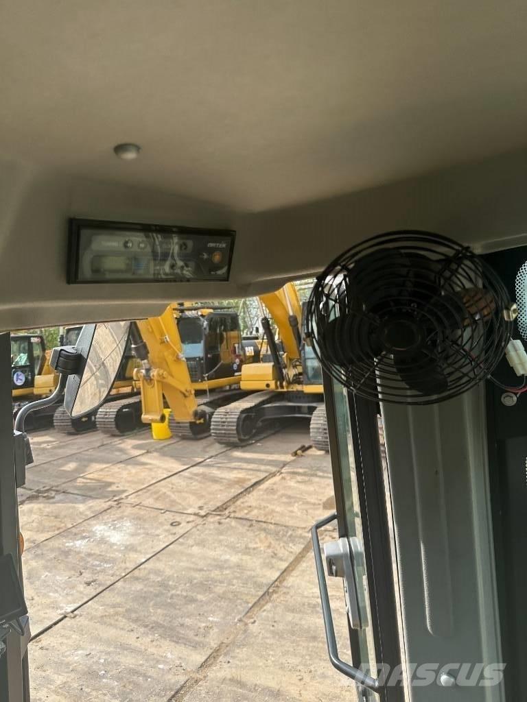 JCB 3 CX Kaivurikuormaajat