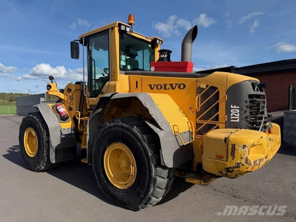 Volvo L 120 F Pyöräkuormaajat