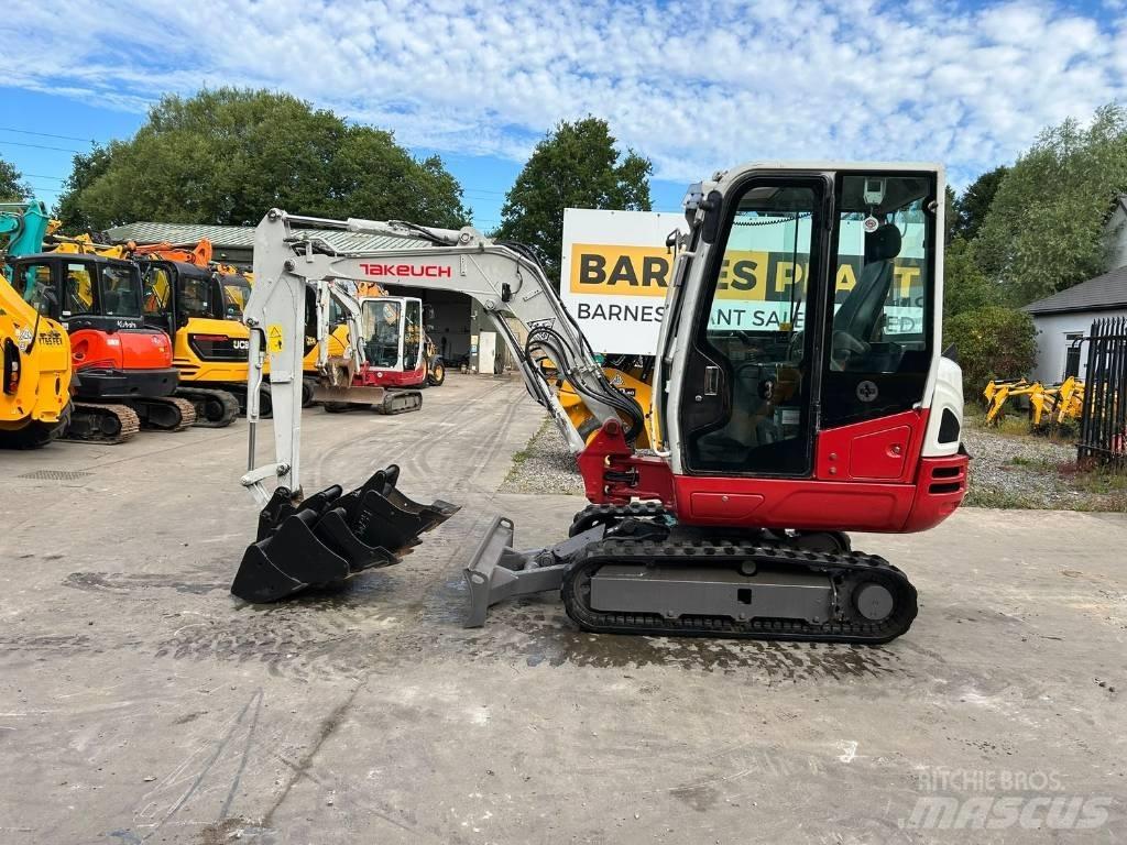 Takeuchi TB 230 Minikaivukoneet < 7t