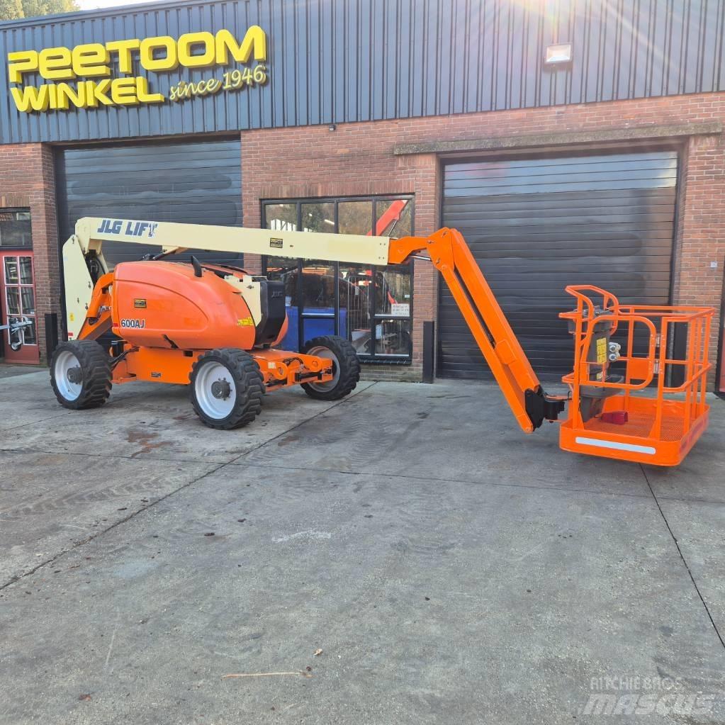 JLG 600 AJ Kuukulkijat