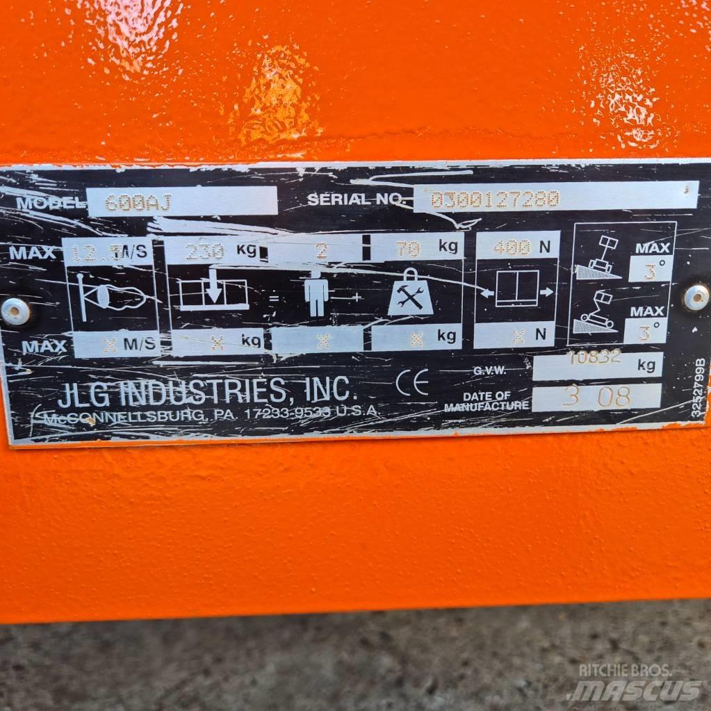 JLG 600 AJ Kuukulkijat