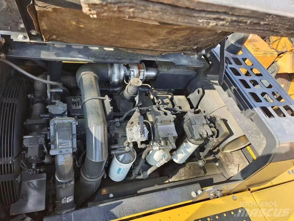 Komatsu PC 400 LC-8 Telakaivukoneet