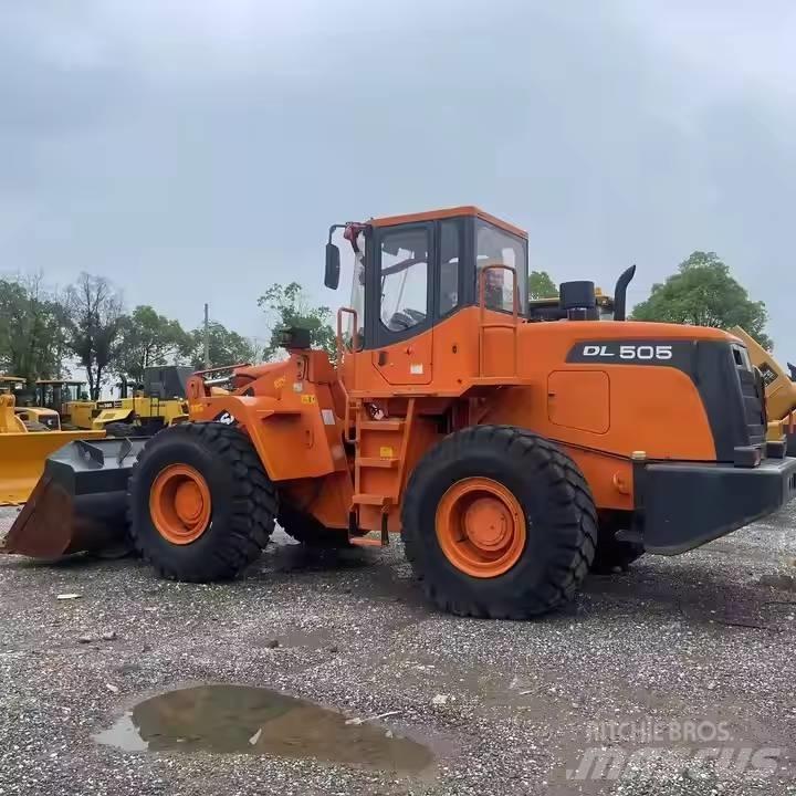 Doosan DL505 Pyöräkuormaajat