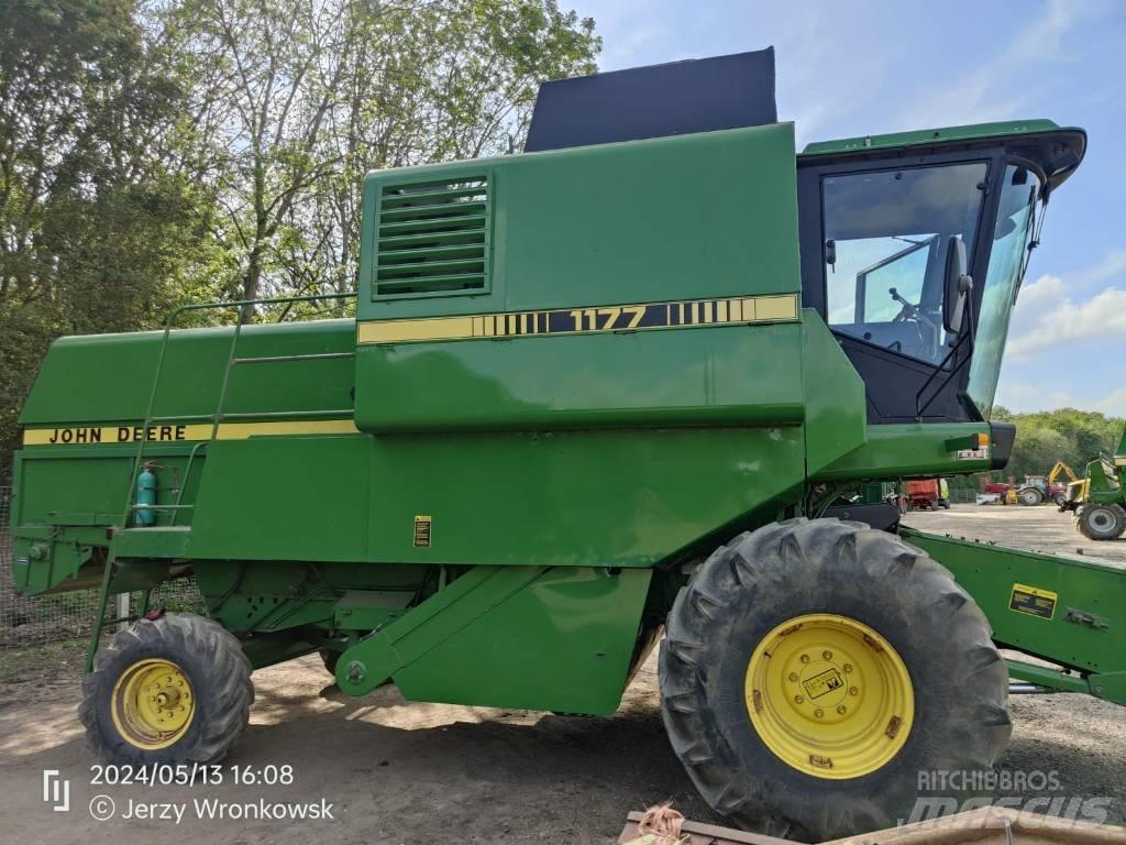John Deere 1177 Leikkuupuimurit