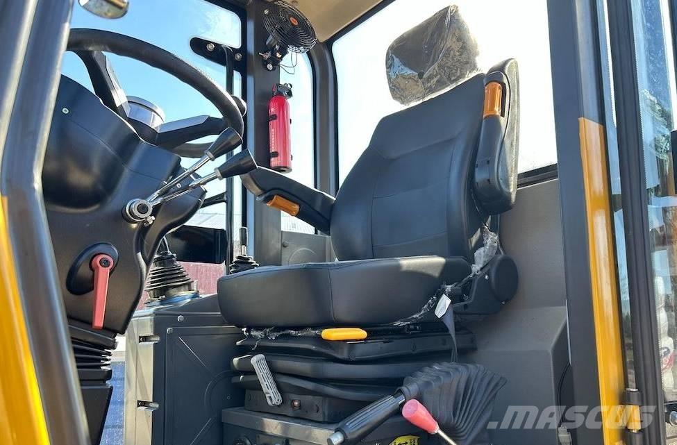  SZM 928 Pyöräkuormaajat