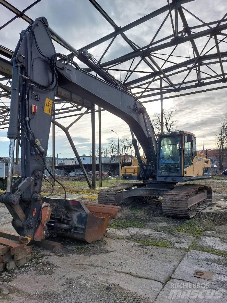 Volvo EC 250 D L Telakaivukoneet