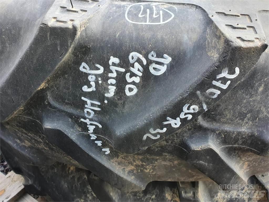 BKT 270/95R32 x2 Renkaat ja vanteet
