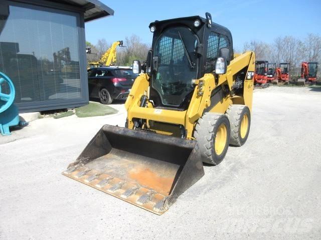 CAT 226 D Liukuohjatut kuormaajat