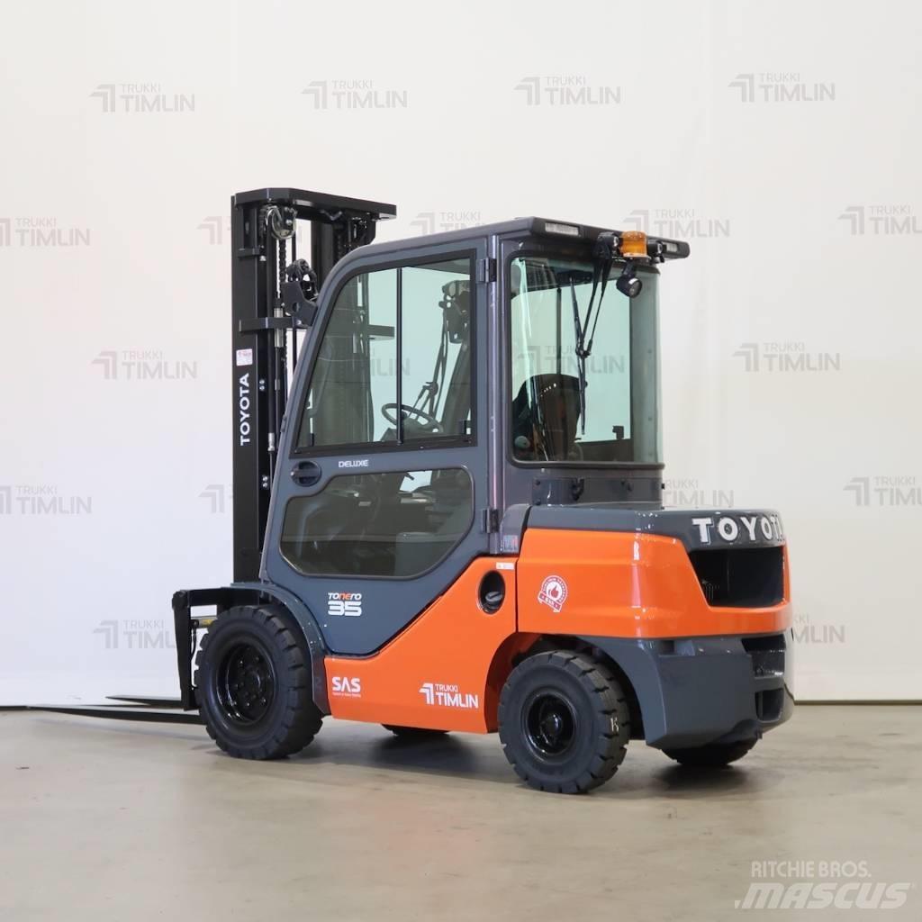 Toyota 02-8FDJF35 Dieseltrukit
