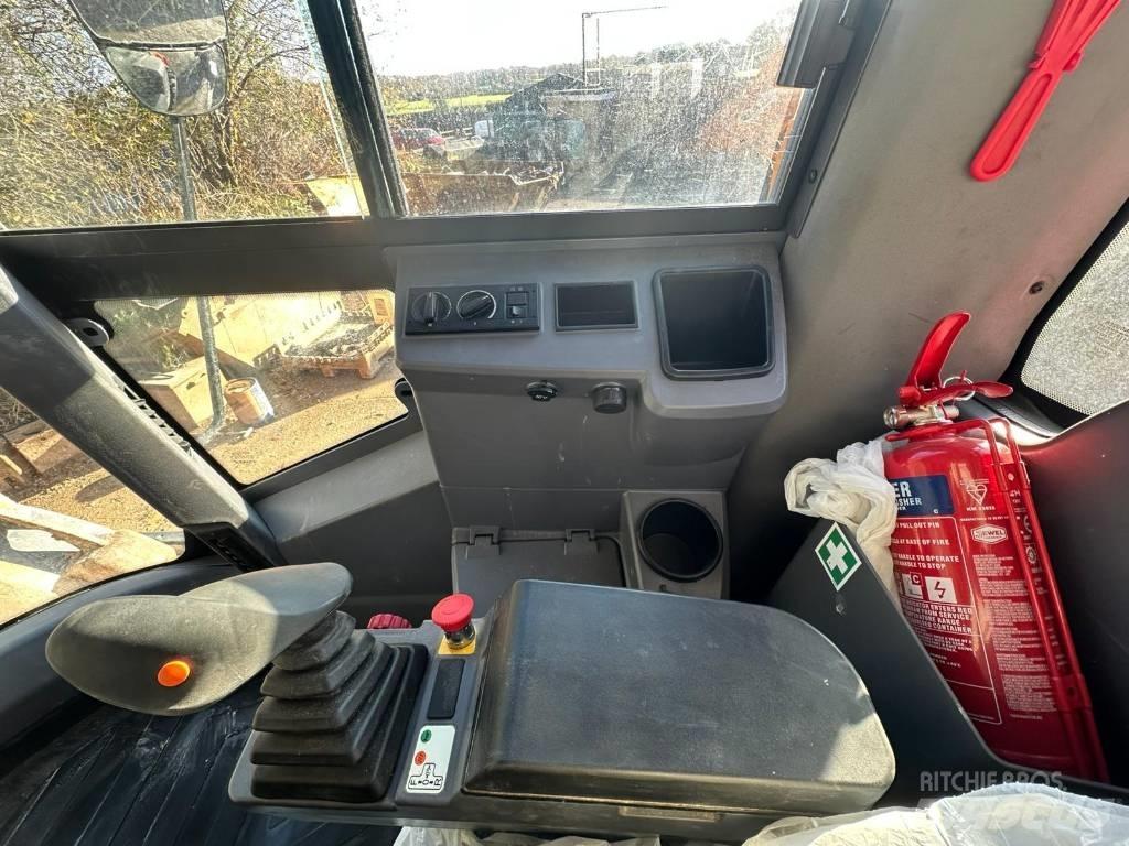 Hamm HC 130i Yksivalssijyrät