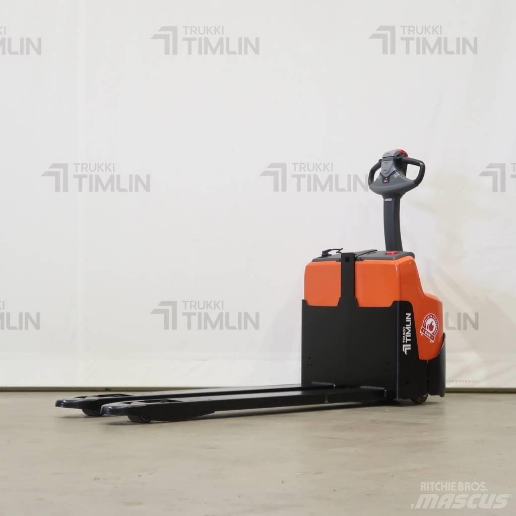 Toyota LWI160 Lavansiirtotrukit