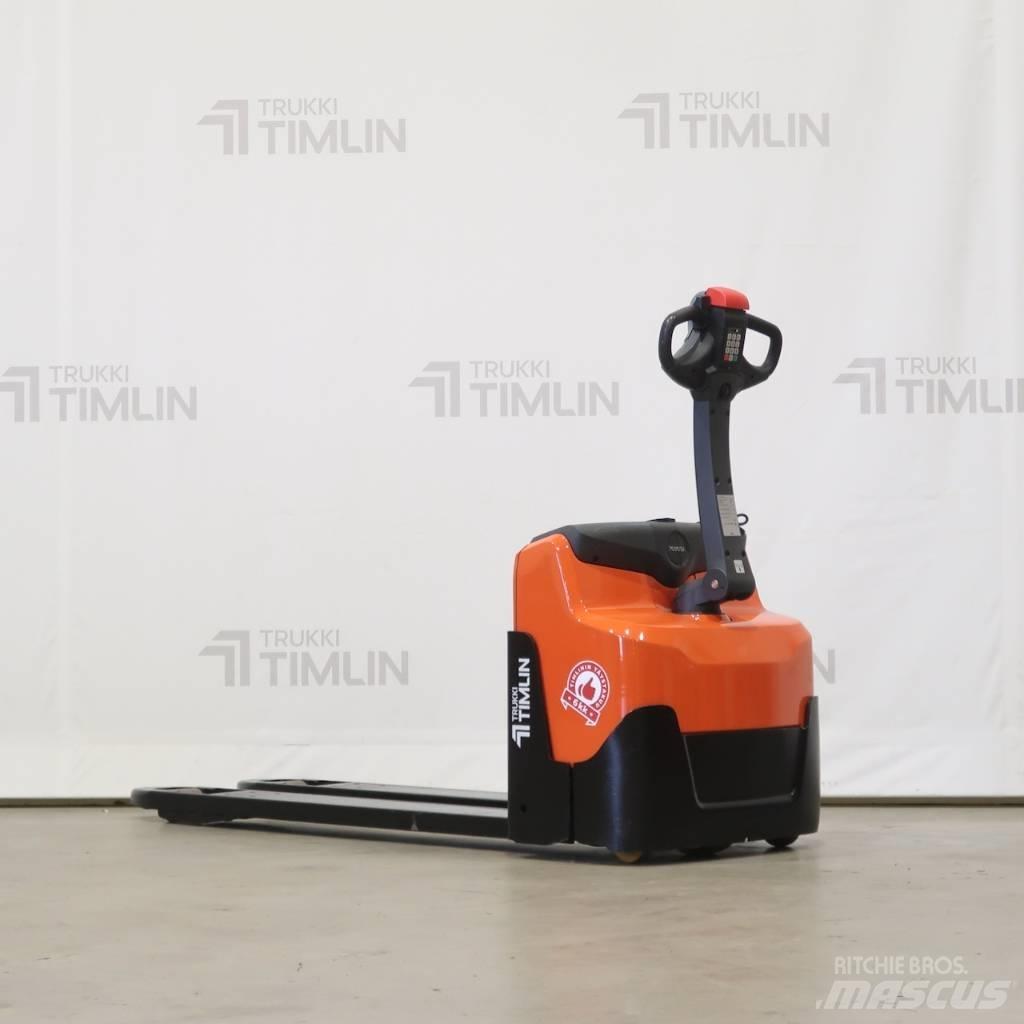 Toyota LWI160 Lavansiirtotrukit