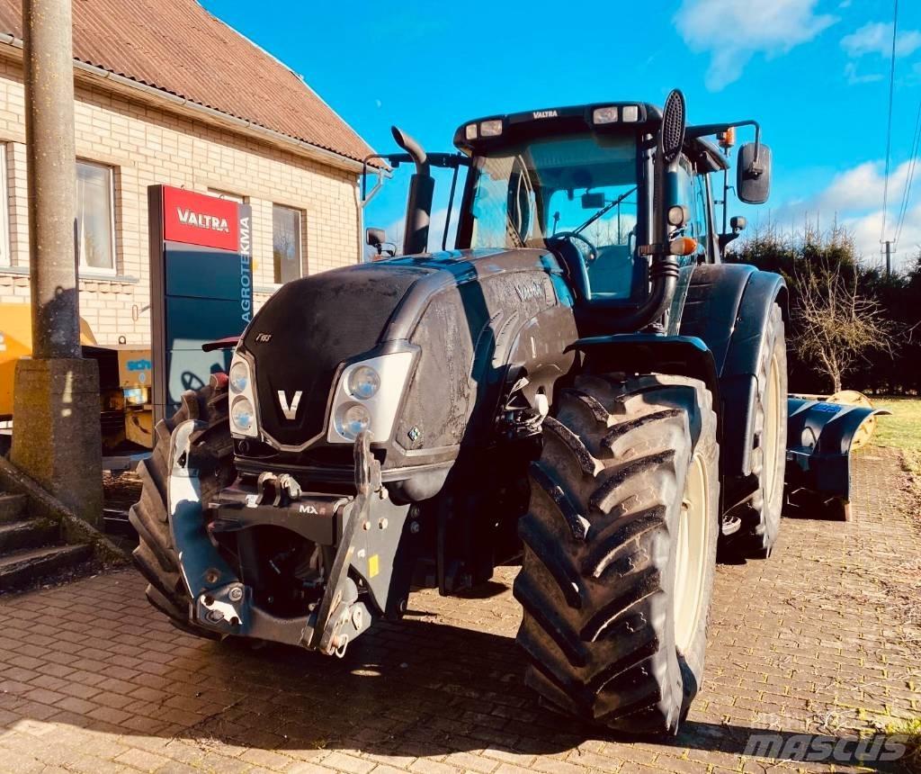 Valtra T 203 Traktorit