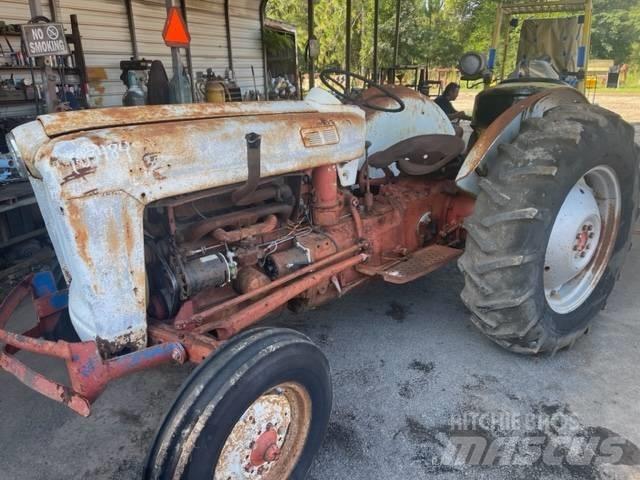 Ford 800 Traktorit