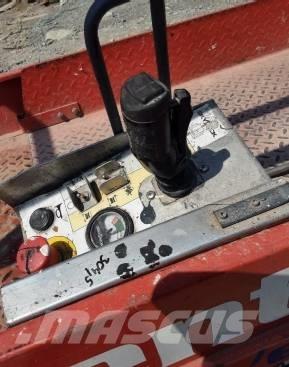 SkyJack SJ III 3219 Saksilavat