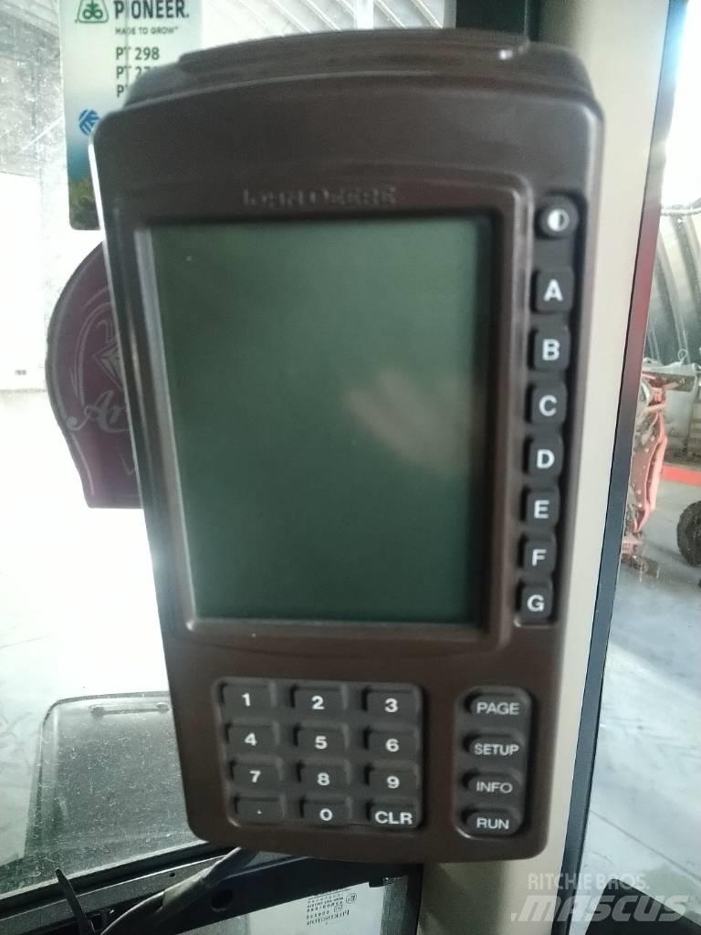 John Deere 732 Hinattavat ruiskut