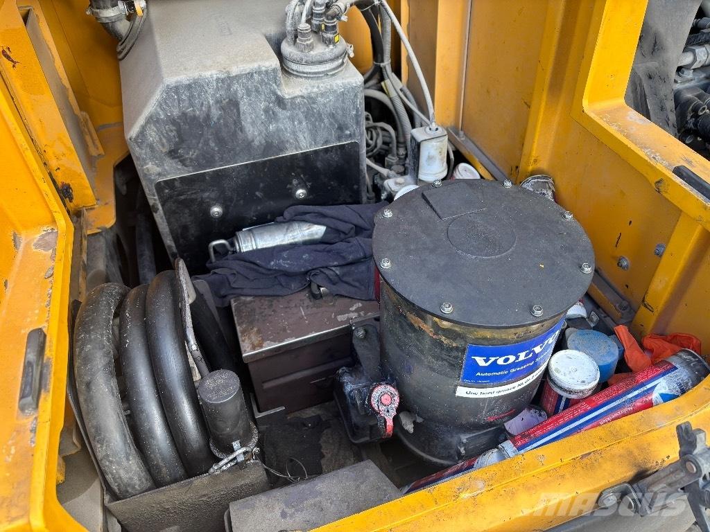 Volvo EC 380 EL Telakaivukoneet