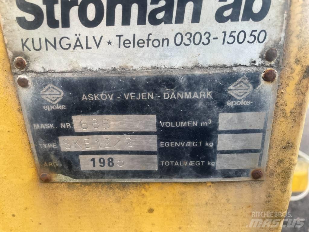  Ströman SKE 12/2 Hiekan- ja suolanlevittimet