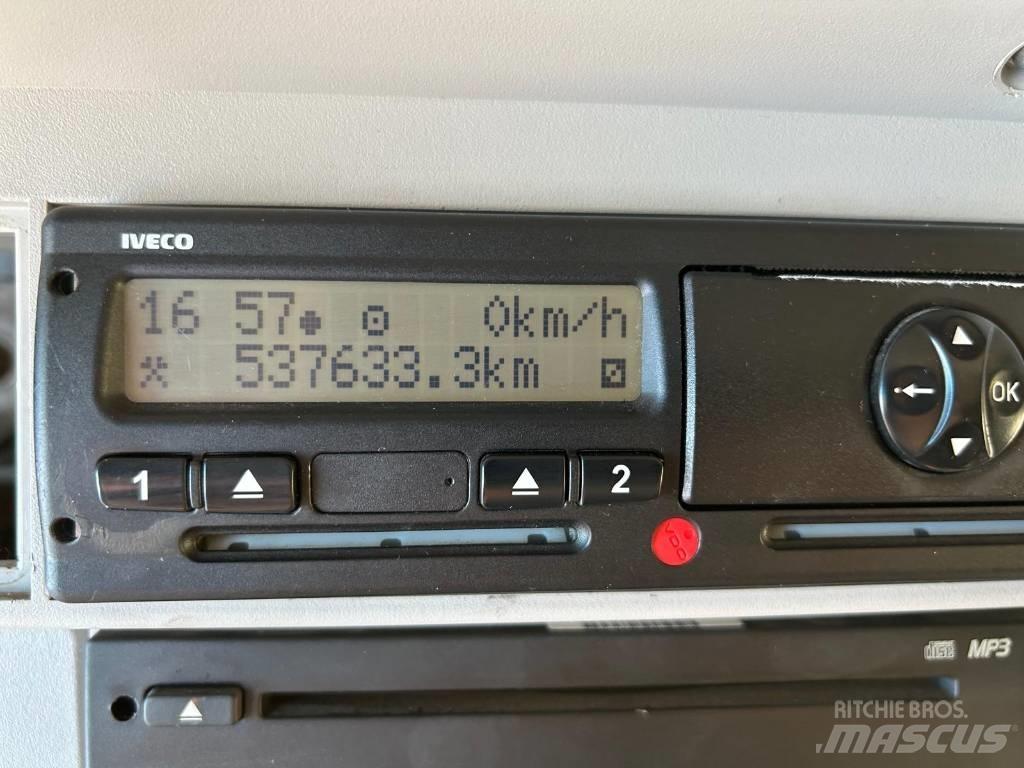 Iveco AT380T Vetopöytäautot