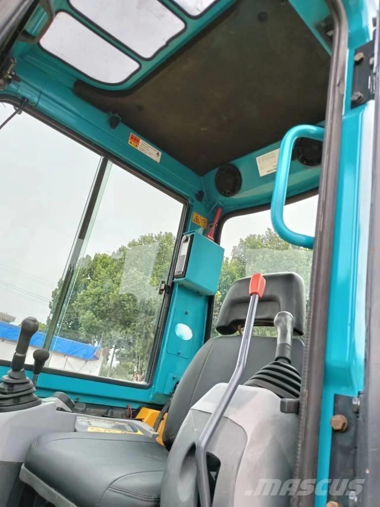 Kubota 155 Telakaivukoneet