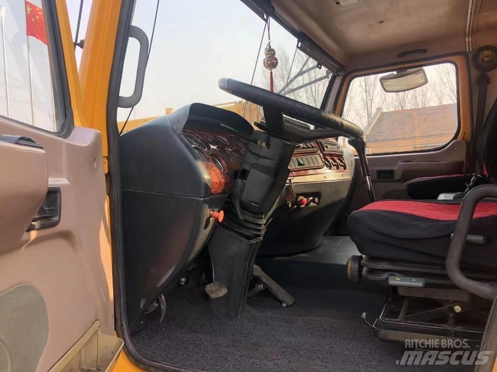 XCMG XCA 180 L Mobiilinosturit