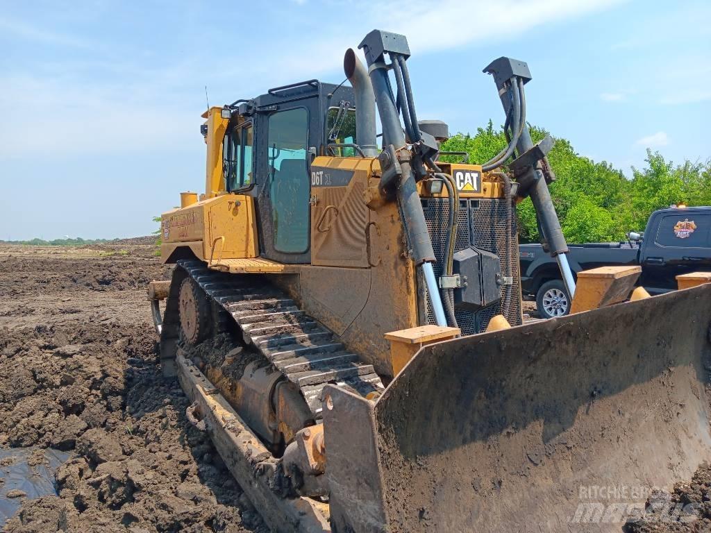 CAT D 6 T XL Telaketjupuskutraktorit