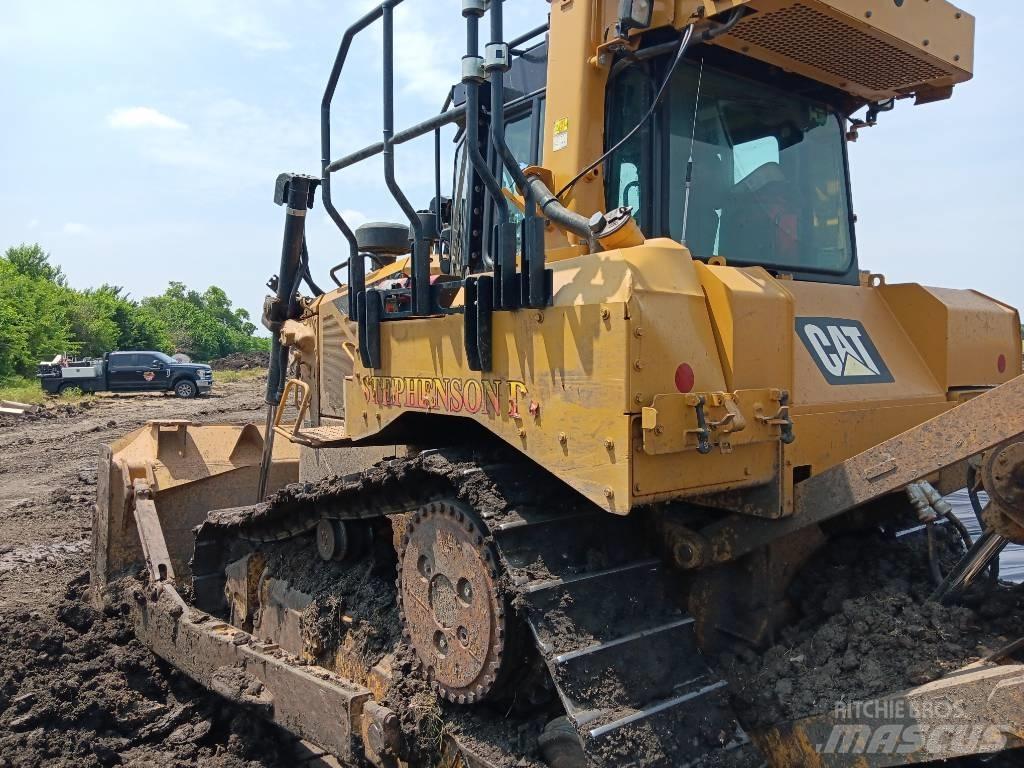 CAT D 6 T XL Telaketjupuskutraktorit
