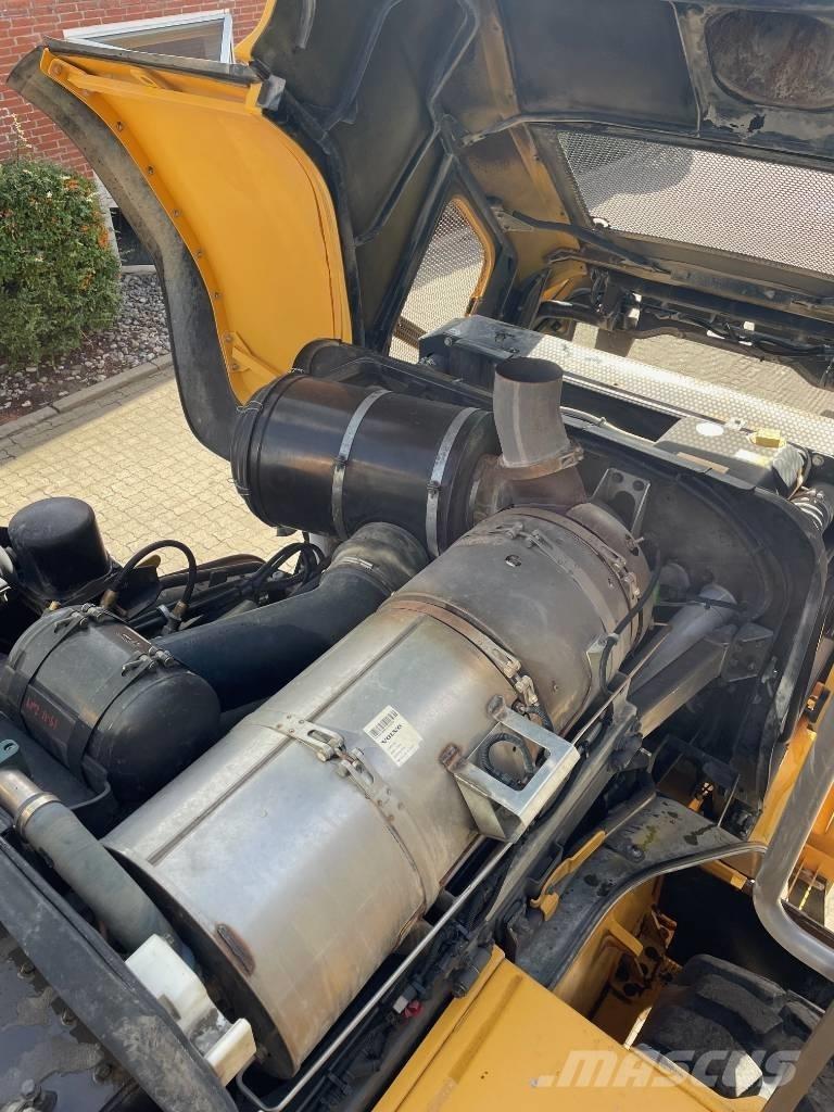 Volvo L220G Pyöräkuormaajat