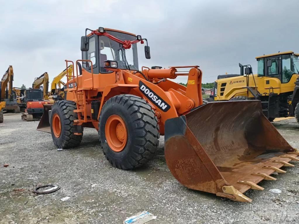 Doosan DL505 Pyöräkuormaajat