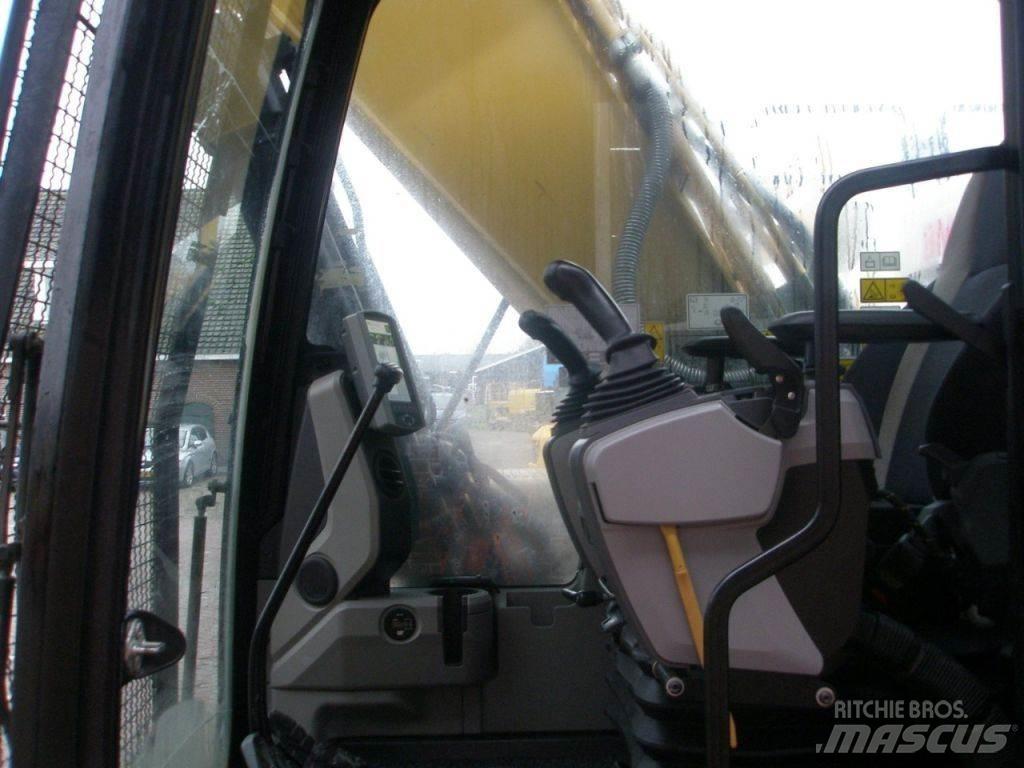 CAT 326FL Telakaivukoneet