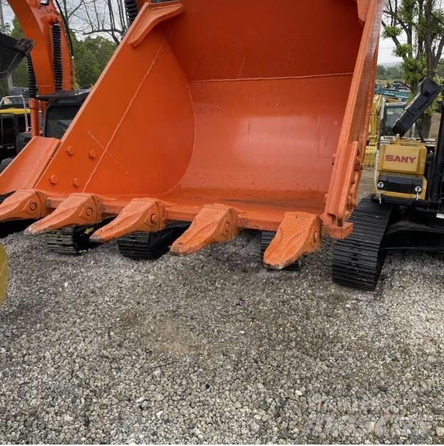 Hitachi ZX200 Telakaivukoneet
