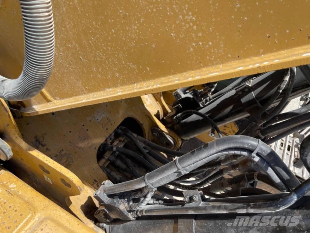 CAT 330 D LN Telakaivukoneet