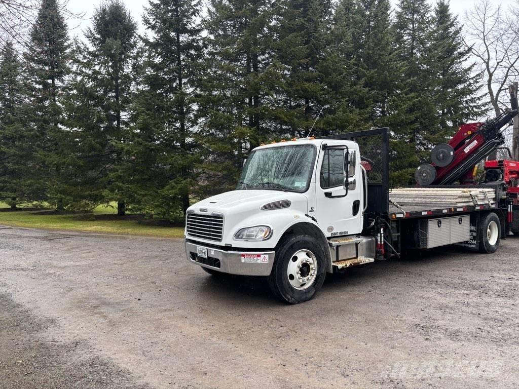 Freightliner M2-106 Tela-alustaiset nosturit