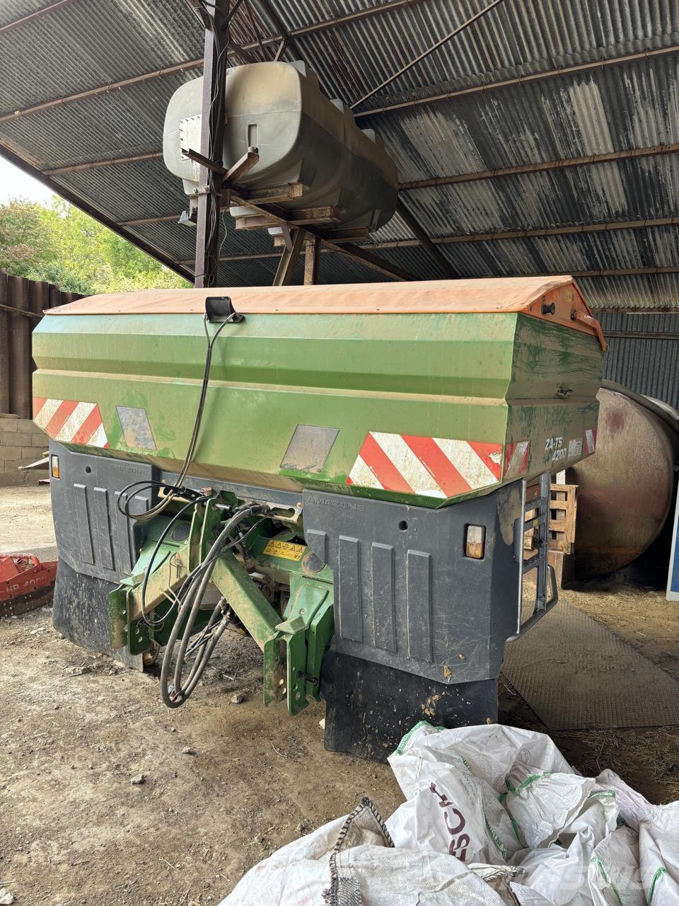 Amazone ZA TS 4200 Ruiskulannoittimet