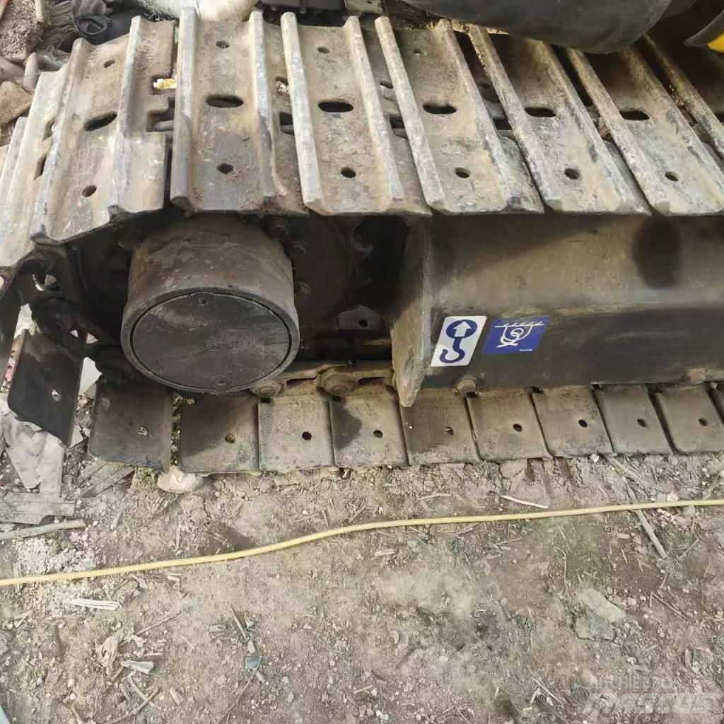 Komatsu PC35 Minikaivukoneet < 7t