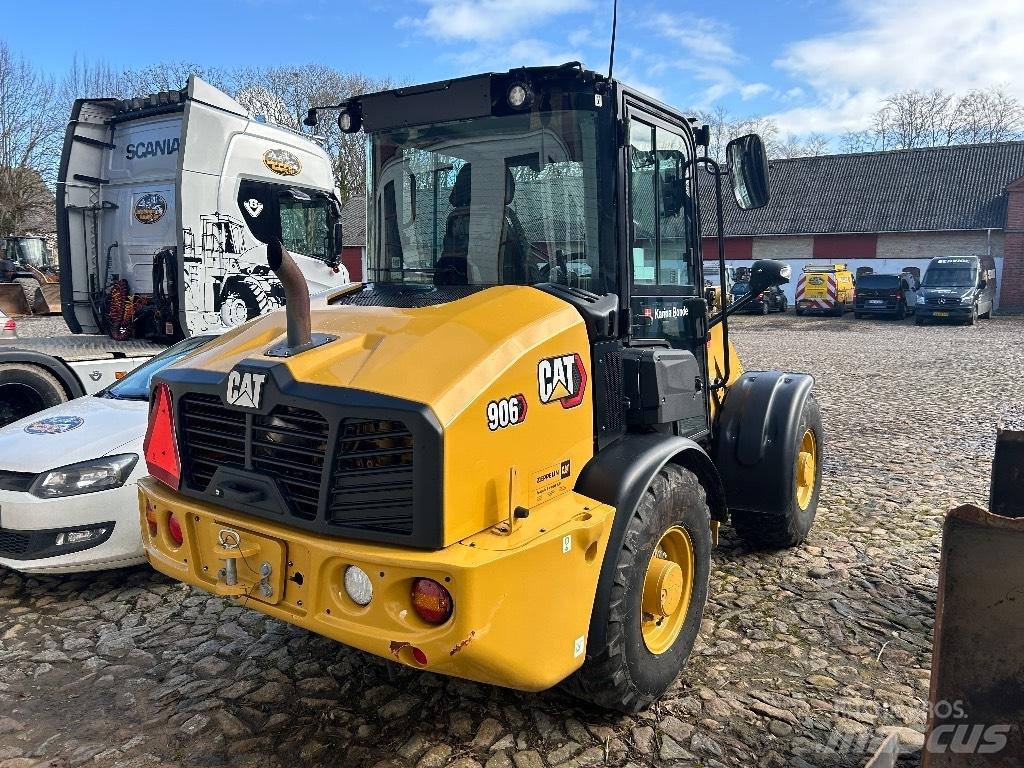 CAT 906 Pyöräkuormaajat