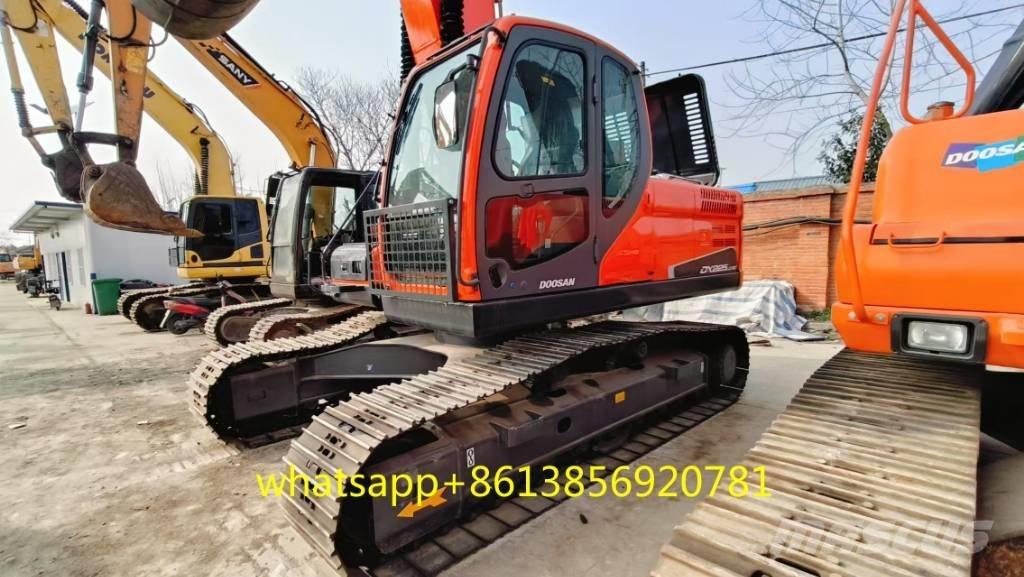 Doosan DX 225 Telakaivukoneet