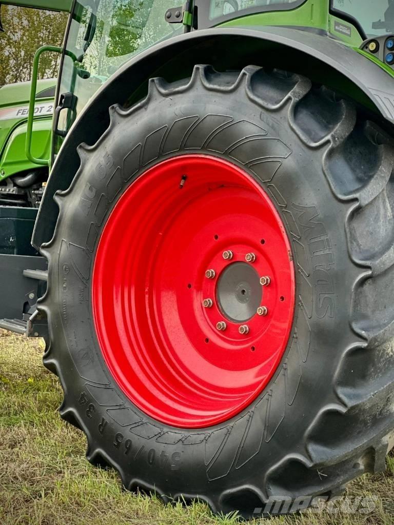 Fendt 211S Vario Traktorit