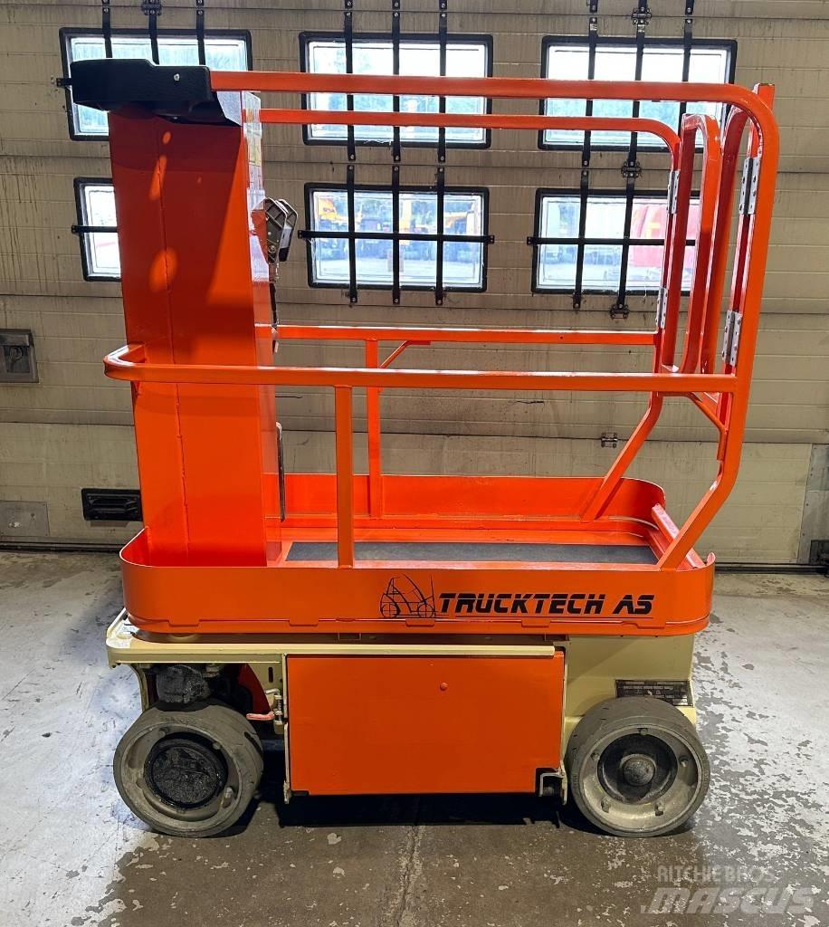 JLG 1230 ES Saksilavat