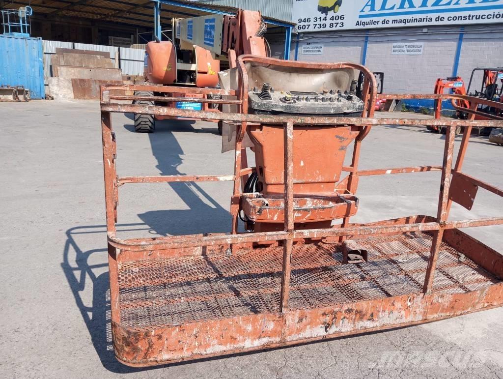 JLG 860 SJ Teleskooppipuominostimet
