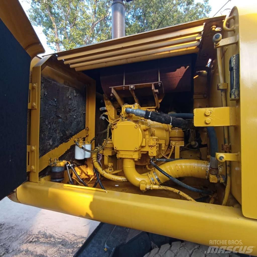 Komatsu PC150W-6 Pyöräkaivukoneet