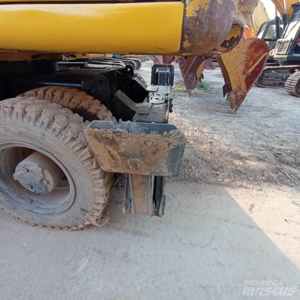 Komatsu PC150W-6 Pyöräkaivukoneet